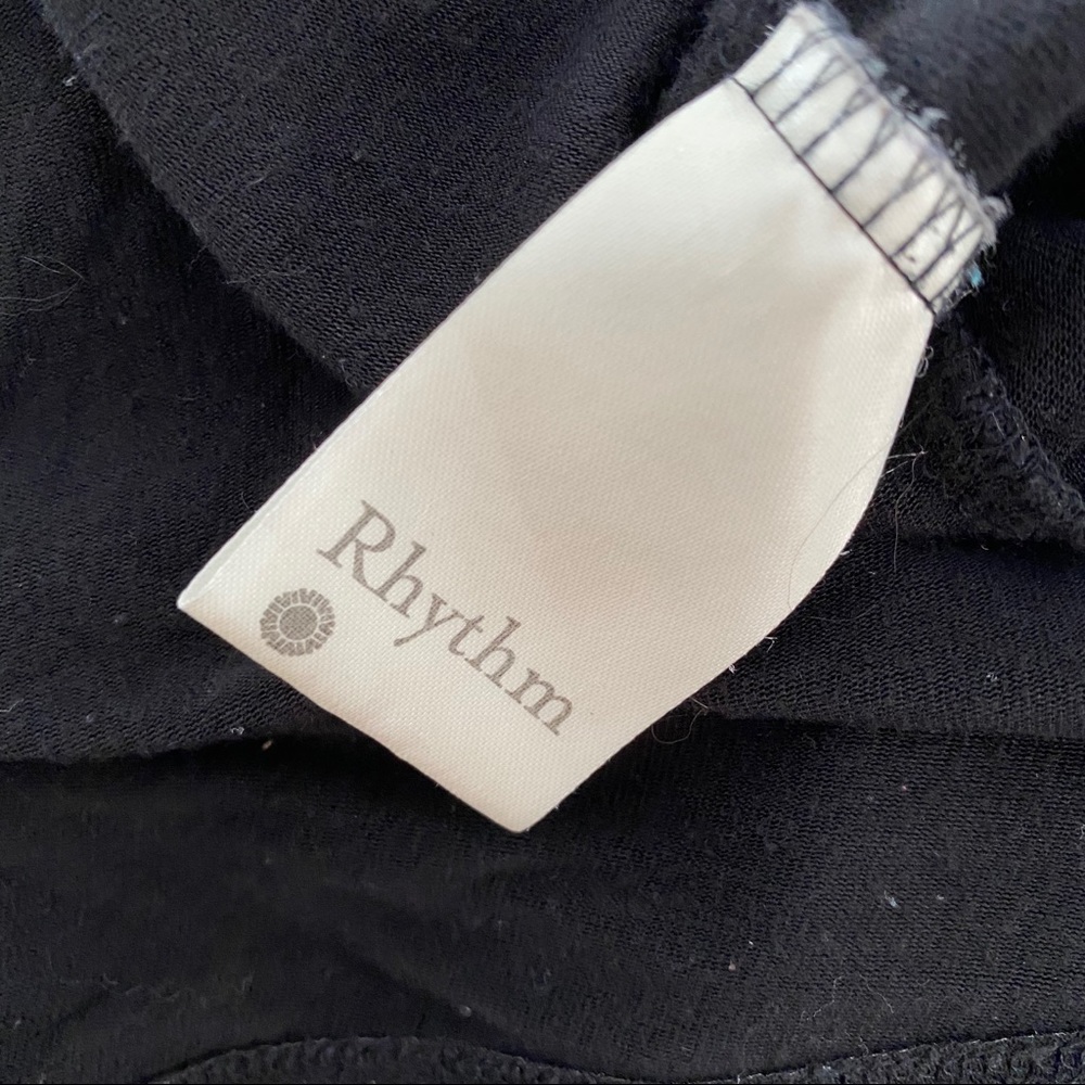 Rhythm Top - Picture 6 of 7